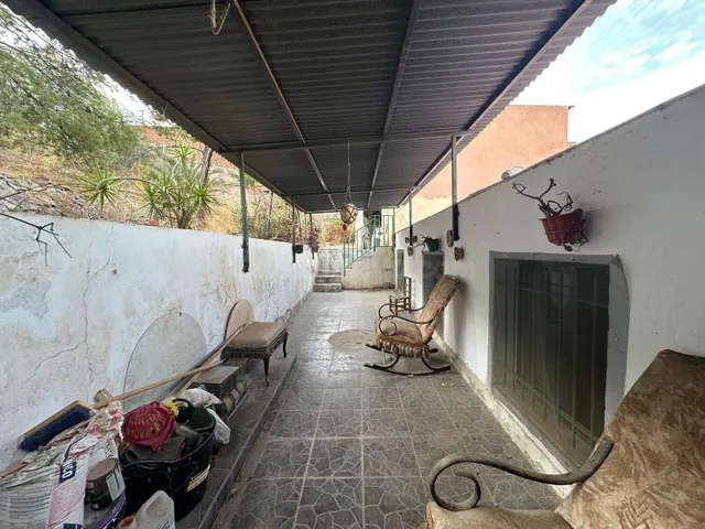 VENTA DE GRAN CASA CON PARCELA EN BERJA, ALMERÍA.