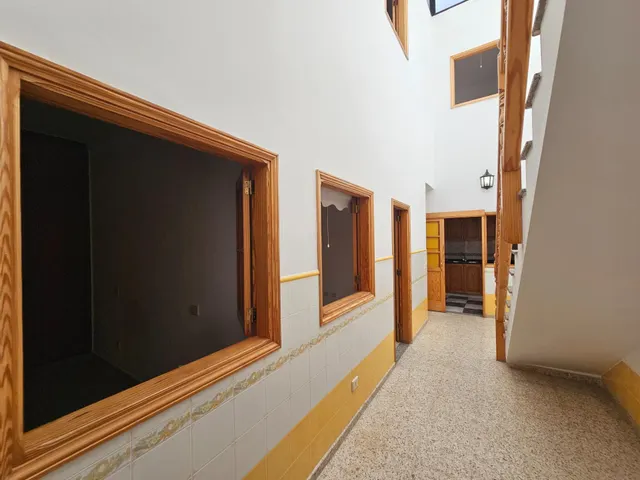 Chalet adosado en venta en Calle Misericordia — 18