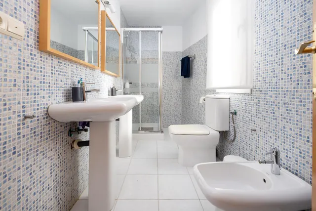 MARAVILLOSA CASA  A POCOS MINUTOS DEL CENTRO DE LA ZUBIA — 35
