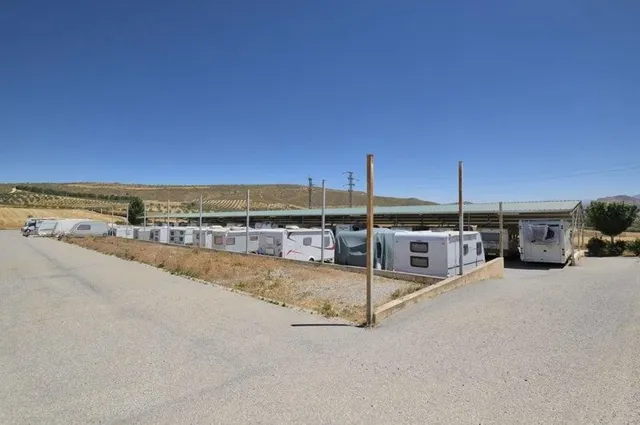 GRAN PARCELA EN VENTA — 27
