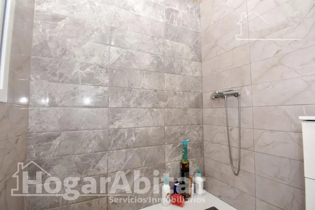 Planta baja acogedora y semireformada con patio — 41