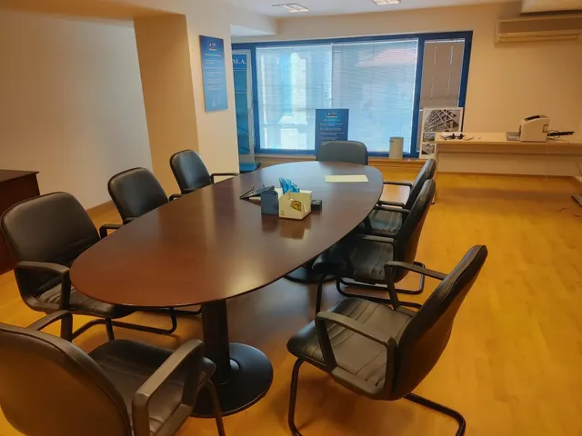 Local comercial 389m² en venta - Santa Margarita-Los Puentes — 25