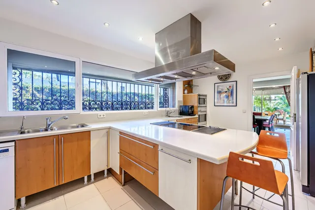 Chalet 9 habitaciones 735m² en venta - Costa Del Sol — 5