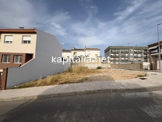 SOLAR URBANO RESIDENCIAL A LA VENTA EN LA LLOSA DE RANES
