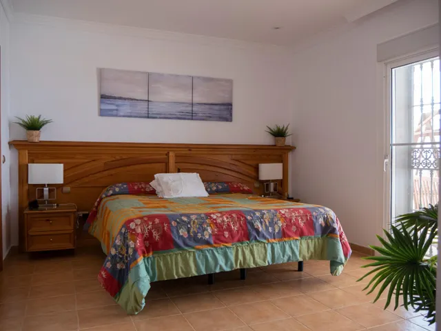 Fantástica Villa en una Planta en Estepona — 4