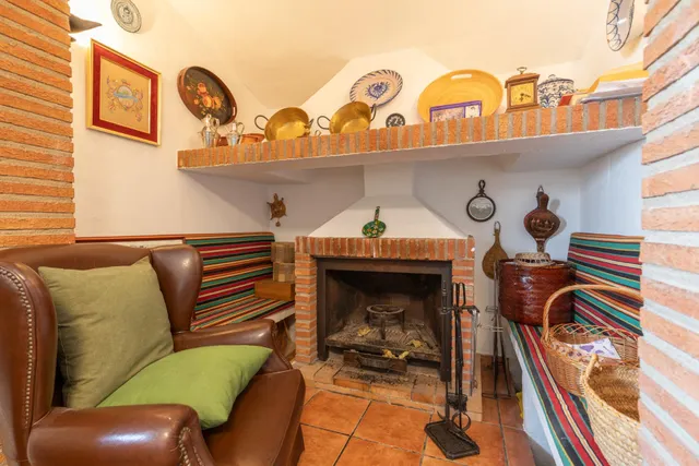 Chalet pareado con piscina, jardín y bonitas vistas a Granada en La Zubia — 17