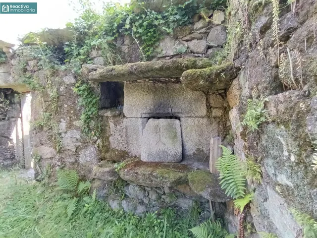 Finca urbana con casa de piedra para restaurar. - foto 5