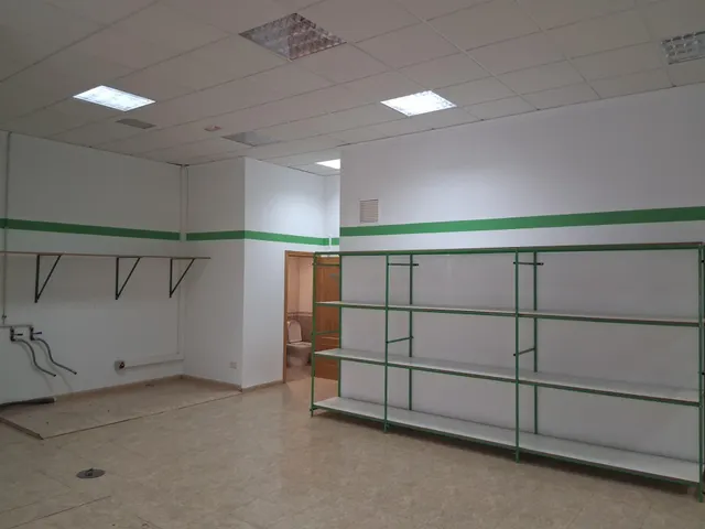 Local comercial impecable y versátil a pie de calle en Muro  - foto 5