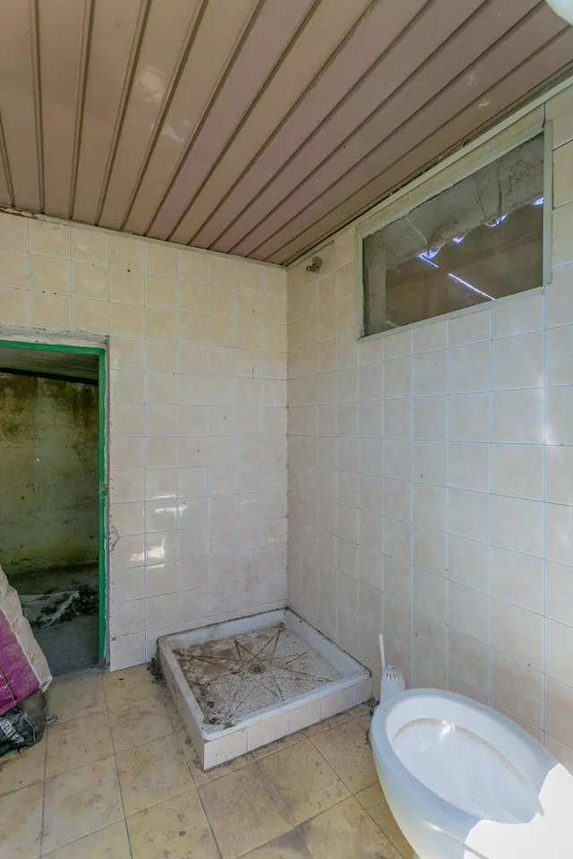 "¡Vive la vida en el campo! Terreno con casa de aperos y cultivos de olivos y frutales en ve — 10