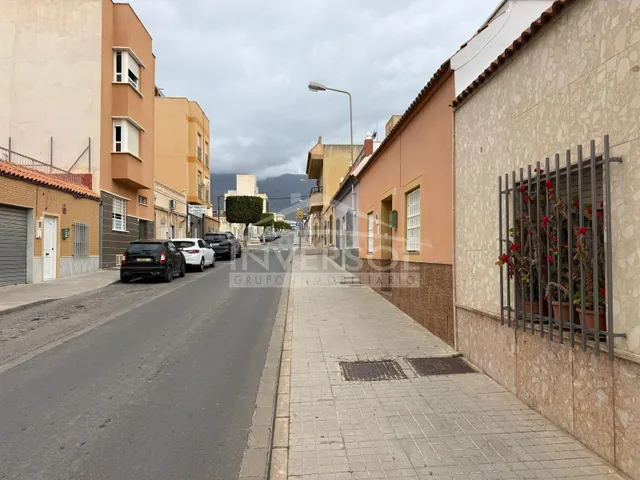 VIVIENDA DE PLANTA BAJA EN SANTA MARIA DEL AGUILA - foto 2