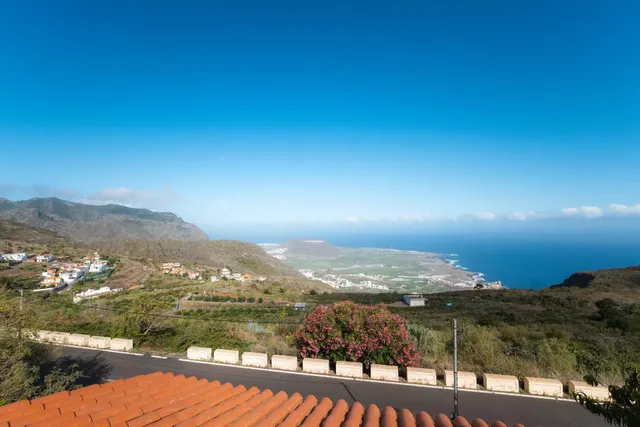 Finca rústica con casa terrera y vistas al mar en tierra del trigo, los silos — 39