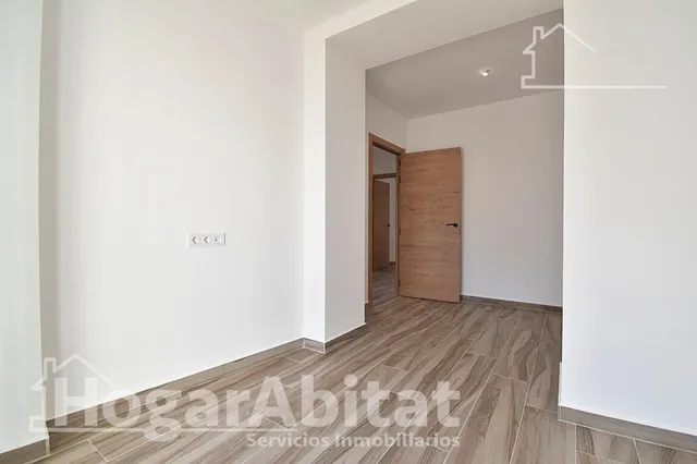 Casa reformada con terraza y garaje en el centro — 30