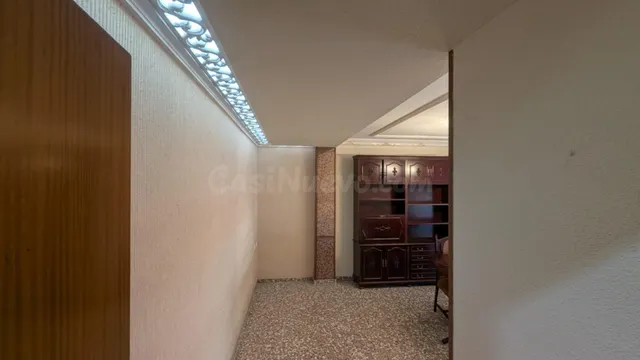 Se vende casa amplia y muy funcional distribuida en varias p - foto 3