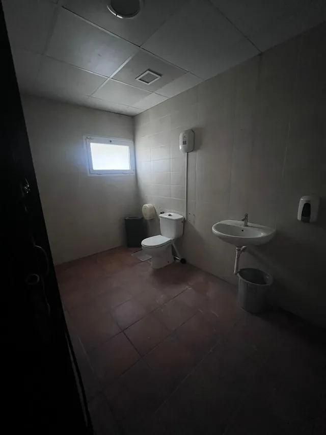 Local comercial en Obispo Benlloch — 28