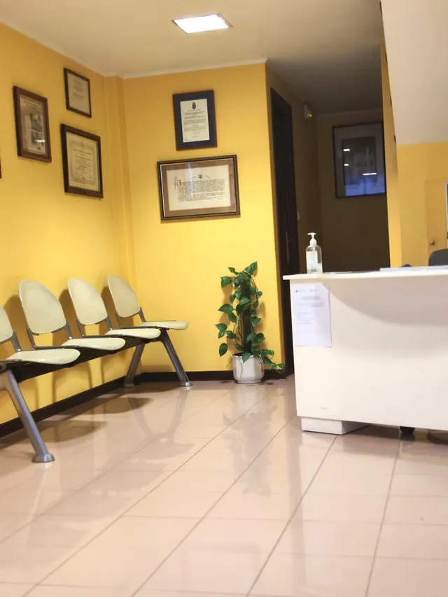 Venta de local en  A Coruña — 13