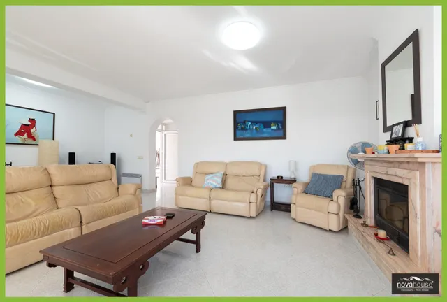 Chalet independiente con piscina privada y vistas al mar — 7