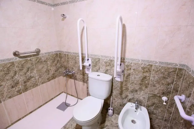 PISO DE UNA HABITACIÓN CON ASCENSOR EN CARABANCHEL — 9