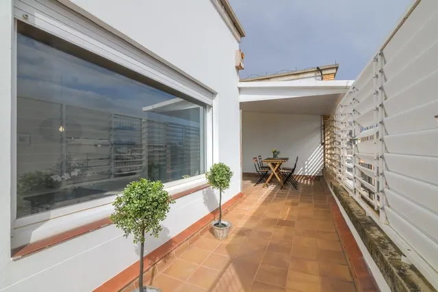 ÀTIC ZONA POBLE NOU — 30