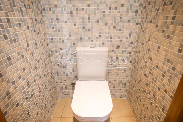 Piso de 2 dormitorios con piscina y garaje junto — 12