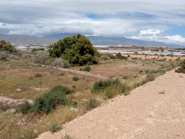 TERRENO URBANIZABLE EN BALERMA — 6