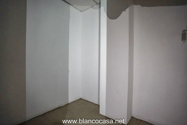 "Espacioso BAJO y SÓTANO  en el Centro de Carballo: ¡Tu Oportunidad de Negocio!" — 16