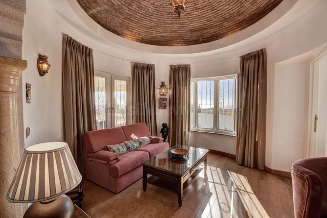 Chalet de una planta , Vistas panoramicas al mar y cerca de comodidades — 10