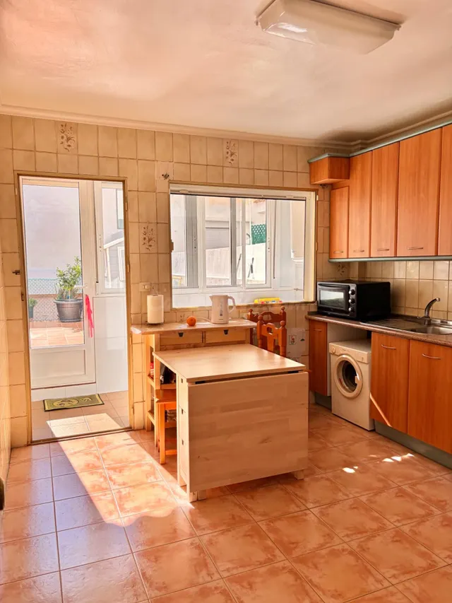 Amplia vivienda con garaje a 500 metros del mar – San Pedro  - foto 3