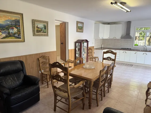Casa con vistas, amplio espacio exterior y múltiples posibilidades en Mas Milà, Olivella — 36