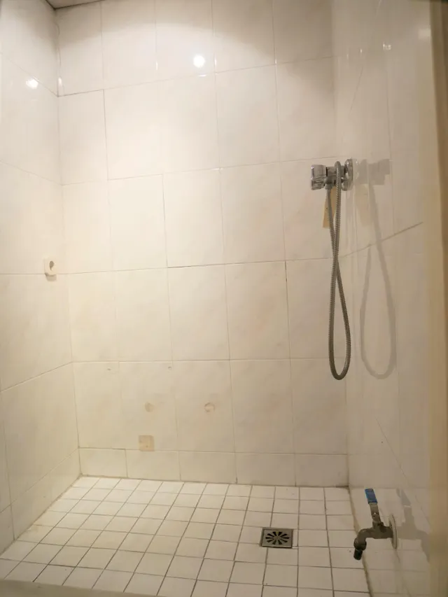 Se vende local en el Barrio del Carmen — 5