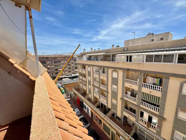 Ático en Torrevieja con orientación sur, cerca del mar — 29