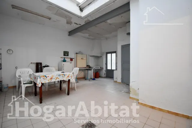 AMPLIA CASA DE PUEBLO CON TERRAZA, BALCÓN Y TRASTERO — 21