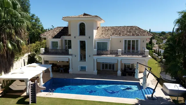 Chalet 4 habitaciones 450m² en venta - Marbella — 50