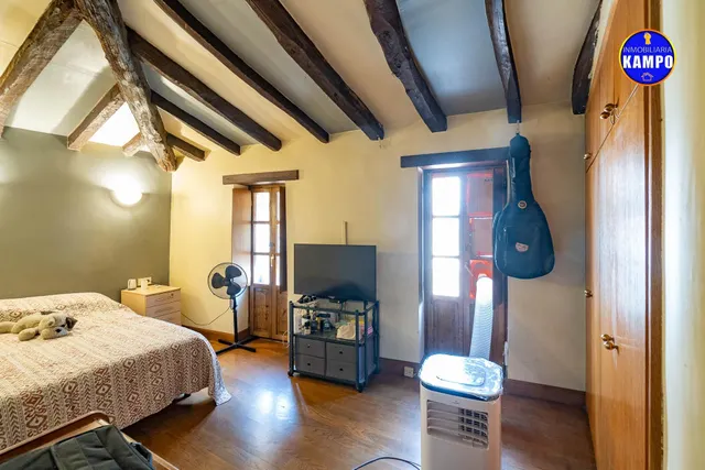Se vende piso con encanto en la parte vieja de Irun — 14