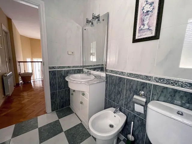 ¡CHICAS ESTUDIANTES! ÚLTIMA HABITACIÓN EN CHALET A COMPARTIR EN VILLANUEVA DE LA CAÑADA (MADRID). — 14