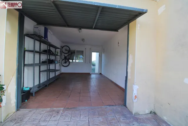 ¡CASA ADOSADA con PATIO, BARBACOA y AMPLIO GARAJE! — 34