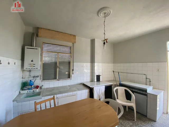 SE VENDE CASA SITUADA EN LA ZONA DE ALONGOS — 9