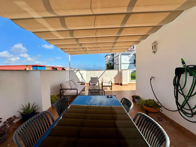 Ático dúplex reformado con amplia terraza en la zona de El Calvario, Torremolinos — 22