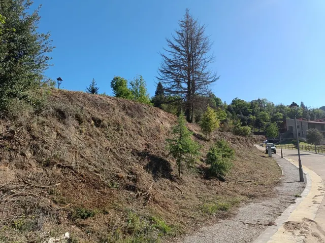 SOLAR URBÀ EN VENDA - PER A FER CASA 4 VENTS - ESPINELVES — 11