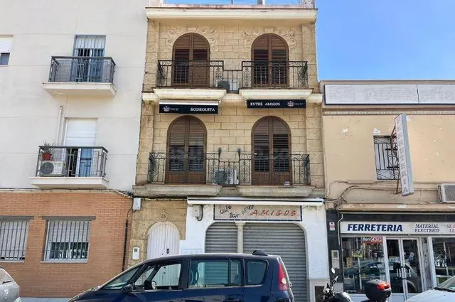 SE VENDE casa adosada OKUPA en C Brasil 25 de Dos Hermanas - foto 3