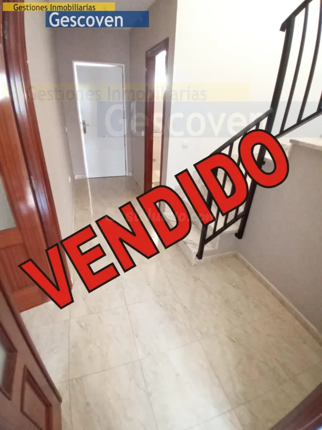 CHALET ADOSADO CON PATIOS PARKING Y TERRAZAS