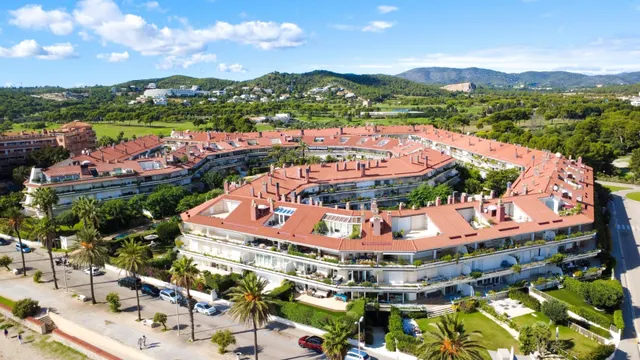 EXCLUSIVO ÁTICO DÚPLEX EN PARC DE MAR, FRENTE AL MEDITERRÁNE - foto 2