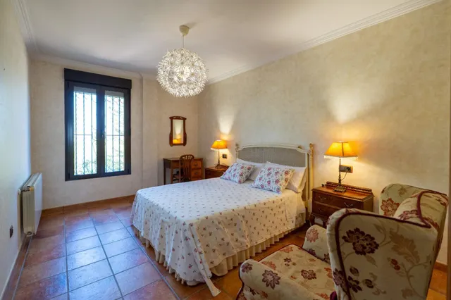 VILLA DE LUJO EN CATRAL . — 19