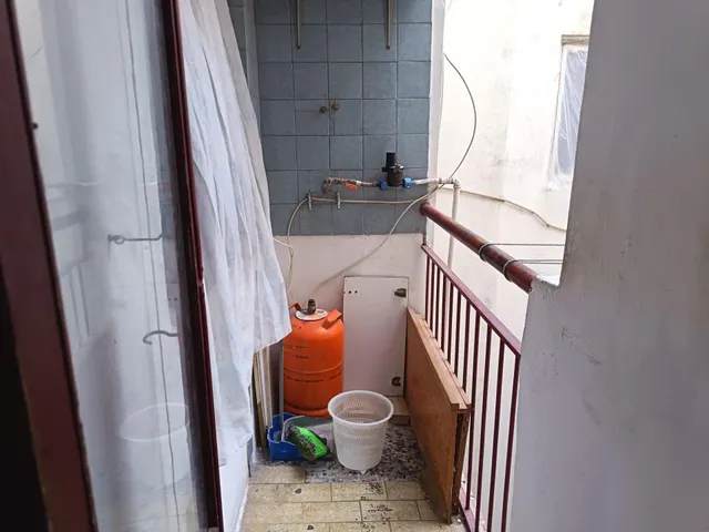 SE VENDE PISO / ASCENSOR/ PARA REFORMAR / BENALUA,/ JUNTO JUZGADOS — 18