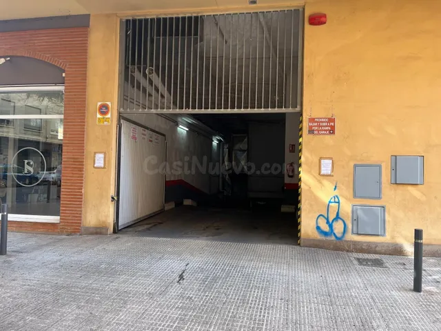 Parking 12m² en venta - Este