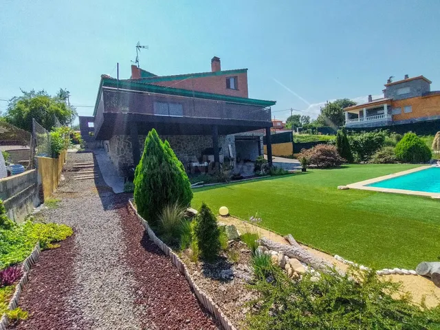 Espectacular casa moderna, de diseño, con gran terraza, jard - foto 3