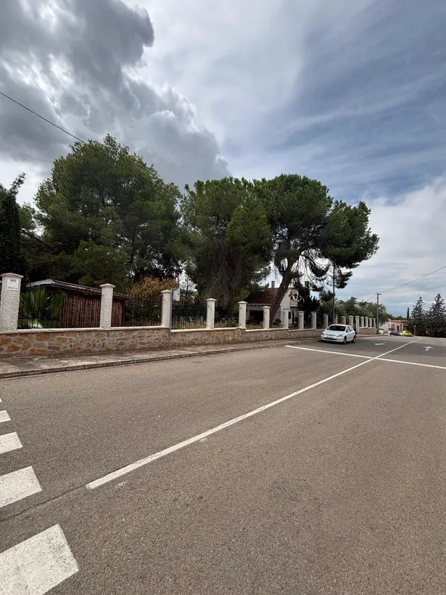 Chalet exclusivo con piscina cubierta de cristal y más de 300 m2 en urbanización Los Teatinos — 31