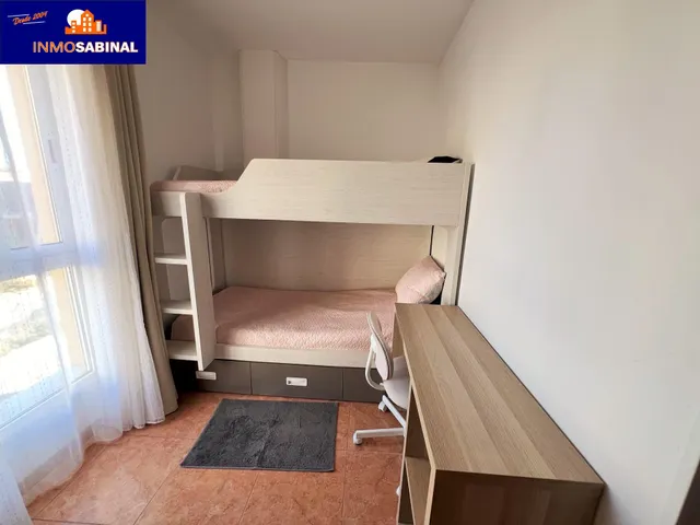 Piso Reformado en Roquetas de Mar: Oportunidad Única con Terraza y Cercanía a la Playa — 22