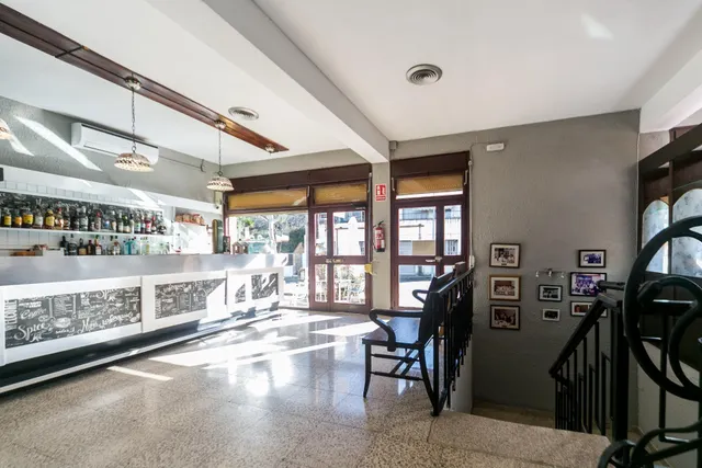 Restaurante con casa en preciosa ubicación de Cerdanyola — 6