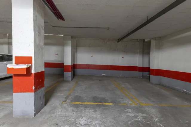 PISO VPO DE CUATRO DORMITORIOS CON GARAJE EN PADRE CLARET — 25