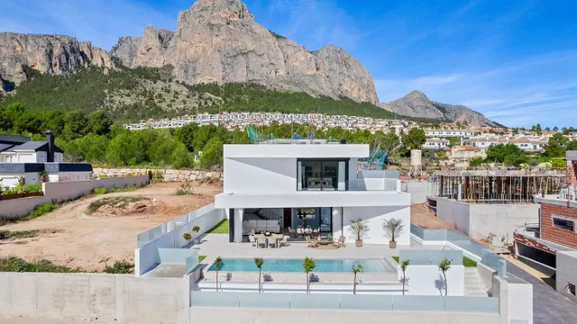 VILLAS DE OBRA NUEVA EN POLOP — 11